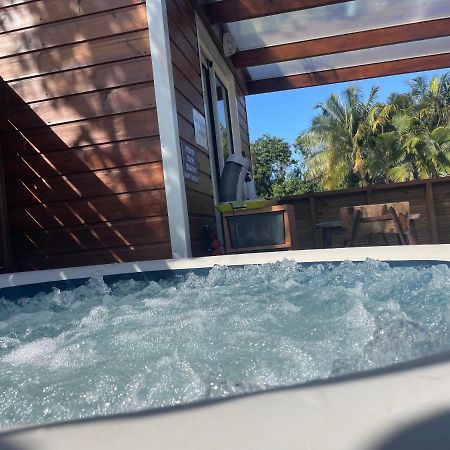L'Escapade Creole Jacuzzi Privatif Bungalow Bananier Saint-Joseph Luaran gambar