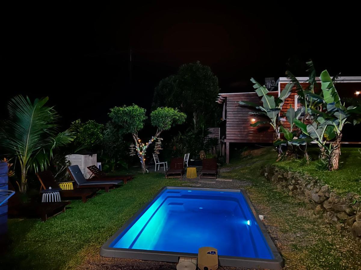 L'Escapade Creole Jacuzzi Privatif Bungalow Bananier Saint-Joseph Luaran gambar